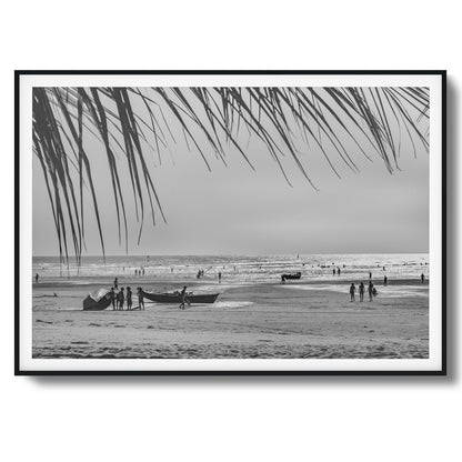 Beach Day in Black & White Framed Art