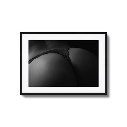 Curve Close Framed Art