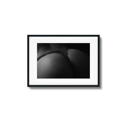 Curve Close Framed Art