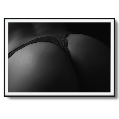 Curve Close Framed Art